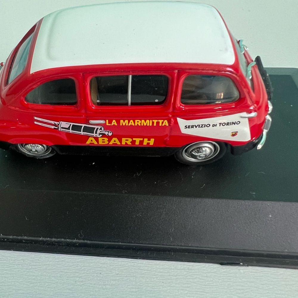 FIAT MULTIPLA ABARTH DIE CAST MODEL 750 Multipla 1960 - Picture 13 of 14